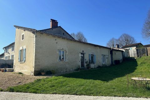 Villa a Aubeterre-sur-Dronne, Charente, Aubeterre-sur-Dronne - € 199.500 | Ref: BVI85021 - foto 2