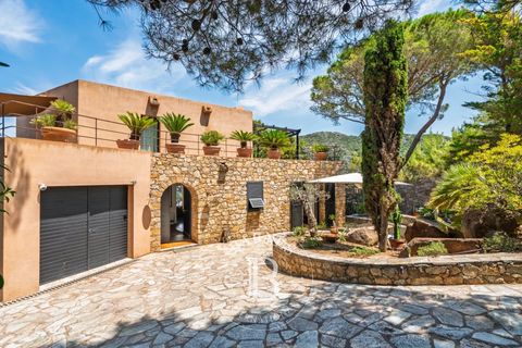 Villa i L'Île-Rousse, Haute-Corse, L'Île-Rousse - € 3.990.000 | Ref: RV2171 - foto 23