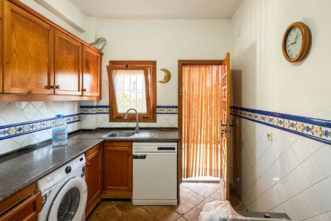 Villa i Cabo Roig, Alicante, Cabo Roig - € 699 000 | Ref: MLSC9482277 - foto 15