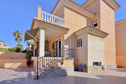 Villa i Orihuela, Alicante, Orihuela - € 379.000 | Ref: 25470 - foto 9