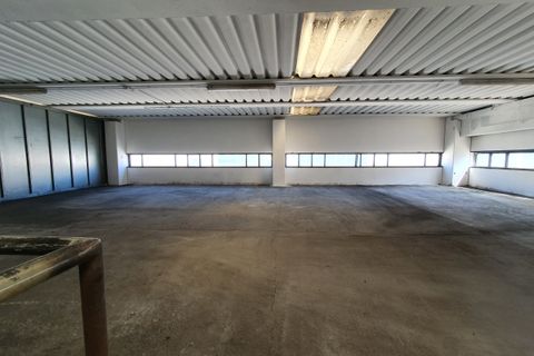 L'establiment comercial a Santarcangelo Di Romagna, Rimini, Santarcangelo Di Romagna - € 3.200/mes | Ref: AC512 - foto 4