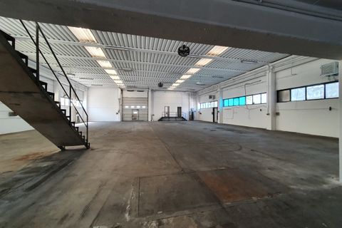 L'establiment comercial a Santarcangelo Di Romagna, Rimini, Santarcangelo Di Romagna - € 3.200/mes | Ref: AC512 - foto 5