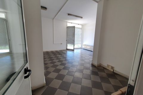 L'establiment comercial a Santarcangelo Di Romagna, Rimini, Santarcangelo Di Romagna - € 3.200/mes | Ref: AC512 - foto 14