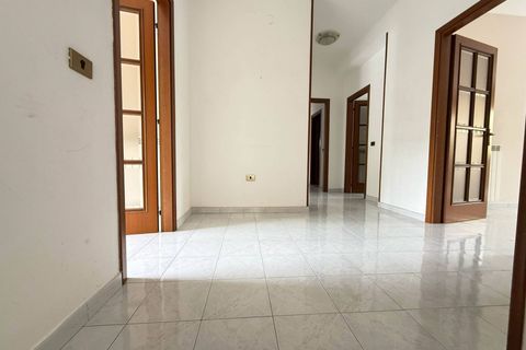 Apartament a Caserta, Caserta, Caserta - € 650/mes | Ref: 5F10 - foto 9