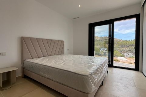 Villa a Finestrat, Alicante, Finestrat - € 2.700/mes | Ref: ALQF100/6084 - foto 13