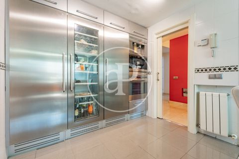 Villa i La Moraleja, Madrid, La Moraleja - € 2.250.000 | Ref: VMN2607006 - foto 17