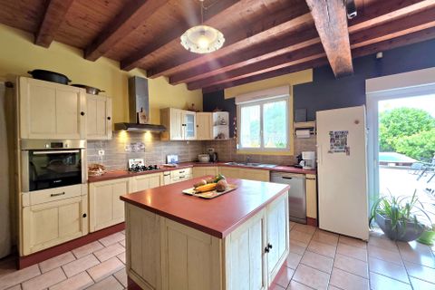 Villa i Lauzun, Lot-et-Garonne, Lauzun - € 256.800 | Ref: BVI77980 - foto 3