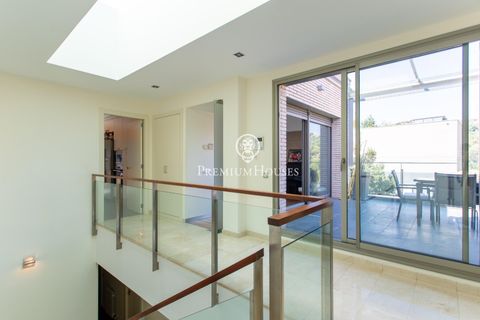 Villa i Alella, Barcelona, Alella - € 1.100.000 | Ref: PH102463/3699 - foto 11