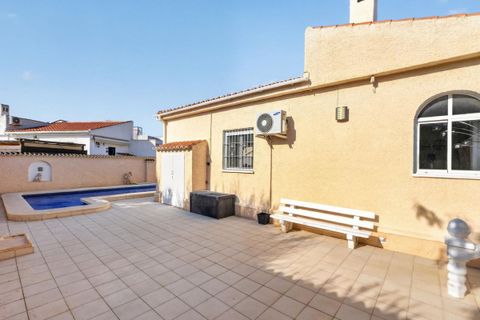 Villa a Torrevieja, Alicante, Torrevieja - € 359.000 | Ref: 200-4896 - foto 23