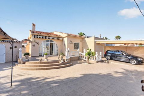 Villa a Torrevieja, Alicante, Torrevieja - € 359.000 | Ref: 200-4896 - foto 28