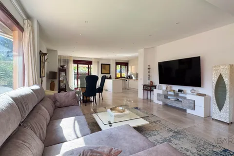 Villa i Benahavis, Malaga, Benahavis - € 625.000 | Ref: MAR-0013 - foto 13