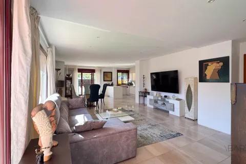 Villa i Benahavis, Malaga, Benahavis - € 625.000 | Ref: MAR-0013 - foto 14