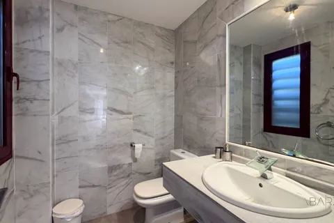 Villa i Benahavis, Malaga, Benahavis - € 625.000 | Ref: MAR-0013 - foto 19