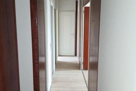 Apartament a Avallon, Yonne, Avallon - € 528/mes | Ref: 06504000110000300401 - foto 3