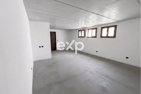 Villa i Galbiate, Lecco, Galbiate - € 580.000 | Ref: exp-012161 - foto 8