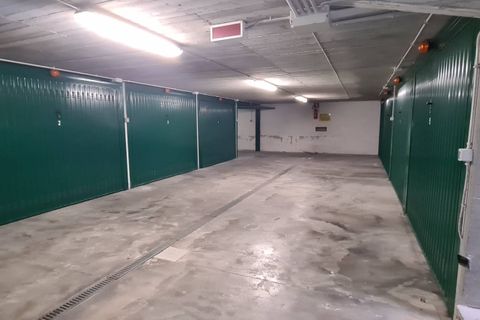 Parkeerruimte in Chiavari, Genoa, Chiavari - € 50.000 | Ref: BXP - foto 3