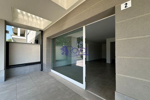 L'establiment comercial a Canegrate, Milan, Canegrate - € 180.000 | Ref: CN- CM01 - foto 13