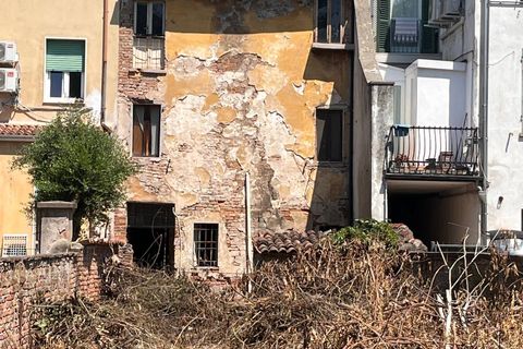 Villa a Mantua, Mantua, Mantua - € 158.000 | Ref: 6436 - foto 2