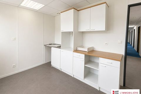 Erhvervsejendom i Bruz, Ille-et-Vilaine, Bruz - € 450.000 | Ref: RE2116368_BL - foto 2