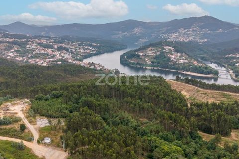 Helårsgrund i Melres e Medas, Porto, Melres e Medas - € 325.000 | Ref: ZMPT590741 - foto 2