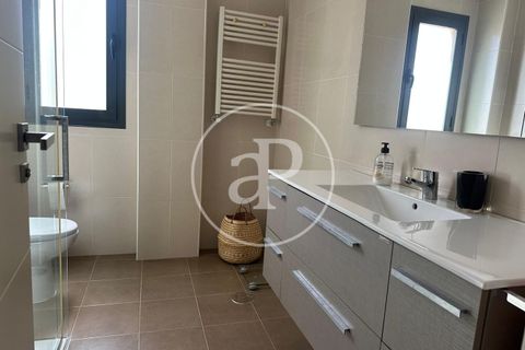 Duplex in Elche, Alicante, Elche - € 1,800/month | Ref: AV2607056 - photo 17