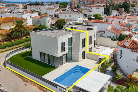 Villa i Empuriabrava, Gerona, Empuriabrava - € 739.000 | Ref: CBR70608 - foto 27