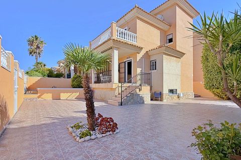 Villa i Orihuela, Alicante, Orihuela - € 379.000 | Ref: MLSC6646431/13477 - foto 7
