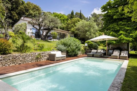 Villa i Valbonne, Alpes-Maritimes, Valbonne - € 1.990.000 | Ref: HH-16227915 - foto 1