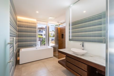 Villa a Estepona, Malaga, Estepona - € 2.395.000 | Ref: PANR-16507 - foto 29