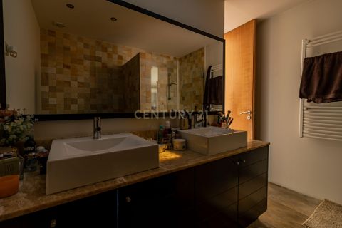 Villa en Braga, Braga, Braga - € 385.000 | Ref: C0256-03539 - photo 8