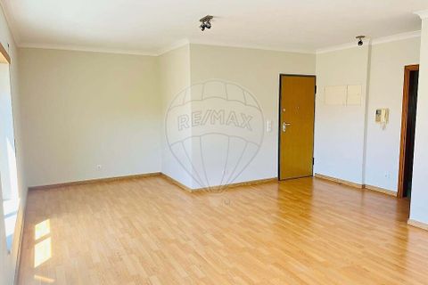 Apartament a Amadora, Lisbon, Amadora - € 1.500/mes | Ref: VA-125501026-167 - foto 3