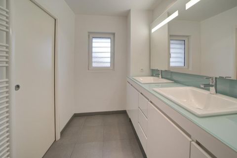 Villa a Péron, Ain, Péron - € 937.000 | Ref: fr042099 - foto 10