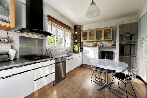 Villa a Saint-Cannat, Bouches-du-Rhone, Saint-Cannat - € 783.000 | Ref: fr042431 - foto 8