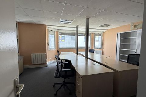 Lejlighed i Clermont-Ferrand, Puy-de-Dome, Clermont-Ferrand - € 328.000 | Ref: 1528_h - foto 13