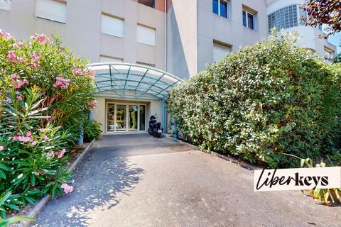 Leilighet i Marseille, Bouches-du-Rhone, Marseille - € 349 000 | Ref: DOM33860 - foto 11