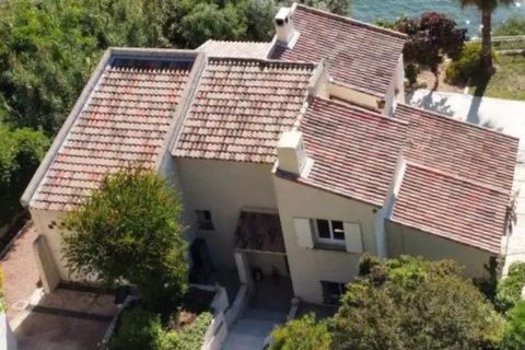 Villa en Istres, Bouches-du-Rhone, Istres - € 990.000 | Ref: A8890F08679A41A7 - photo 3