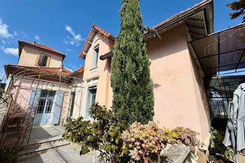 Villa i Ales, Gard, Ales - € 459.000 | Ref: 2AB8365841BD40B9 - foto 1