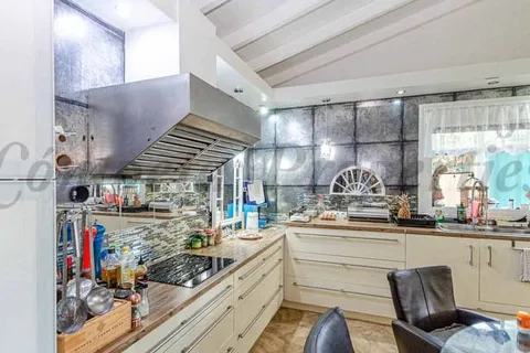Villa i Arenas De Velez, Malaga, Arenas De Velez - € 439.000 | Ref: CP806 - foto 9