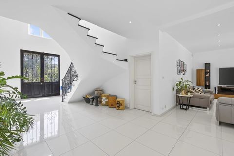 Villa i Valbonne, Alpes-Maritimes, Valbonne - € 2.250.000 | Ref: HH-16227916 - foto 12