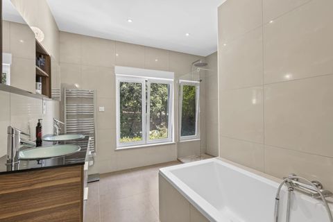 Villa i Valbonne, Alpes-Maritimes, Valbonne - € 2.250.000 | Ref: HH-16227916 - foto 30