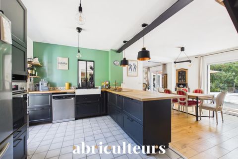 Villa in Sautron, Loire-Atlantique, Sautron - € 649.800 | Ref: BMVM100717944880 - foto 4