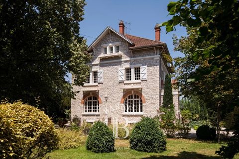 Villa in Caussade, Tarn-et-Garonne, Caussade - € 750.000 | Ref: T616 - foto 19