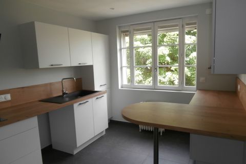 Villa a Lyon, Rhone, Lyon - € 3.000/mes | Ref: LYO25ESQUIROL - foto 6