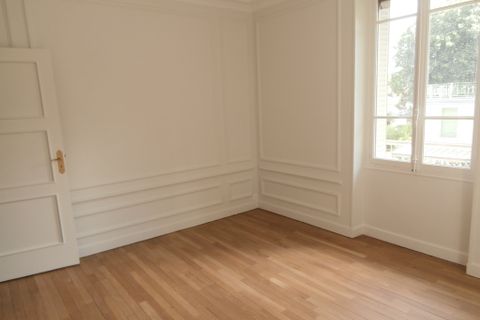Villa a Lyon, Rhone, Lyon - € 3.000/mes | Ref: LYO25ESQUIROL - foto 11