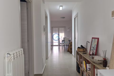 Apartament a Catanzaro, Catanzaro, Catanzaro - € 700/mes | Ref: CZ01-AA1389 - foto 5