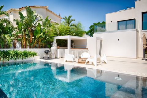 Villa i Empuriabrava, Gerona, Empuriabrava - € 1.890.000 | Ref: W-049TGW - foto 3