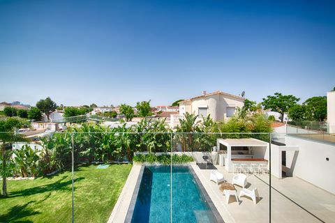 Villa i Empuriabrava, Gerona, Empuriabrava - € 1.890.000 | Ref: W-049TGW - foto 39