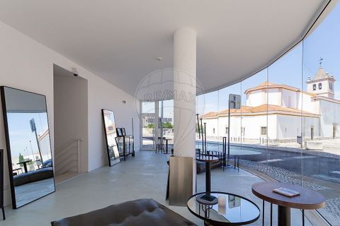 Erhvervsejendom i Entroncamento, Santarem, Entroncamento - € 239.000 | Ref: PE-123751127-101 - foto 4