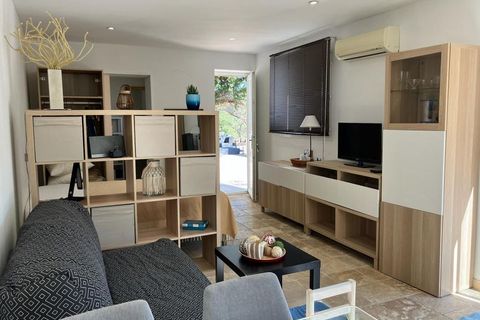 Studio in Saint-Raphaël, Var, Saint-Raphaël - € 700/month | Ref: 284911 - photo 2