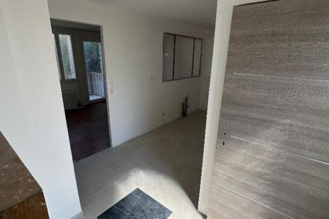 Villa a Dijon, Cote-d'Or, Dijon - € 1.200/mes | Ref: 95824 - foto 4